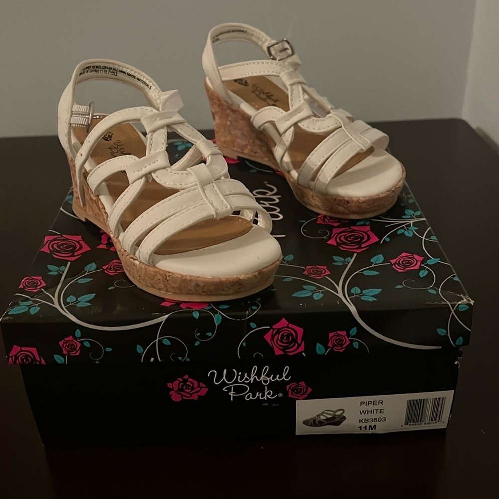 Wishful parks girls sandals size 11